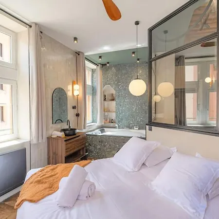 Labolla, Cocon Avec Spa, Coeur De Appartement *
