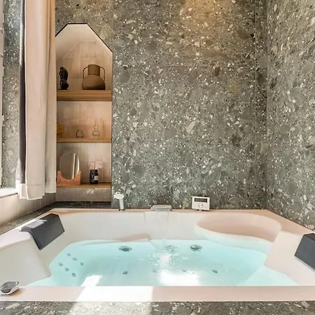 Апартаменты Labolla, Cocon Avec Spa, Coeur De Лион