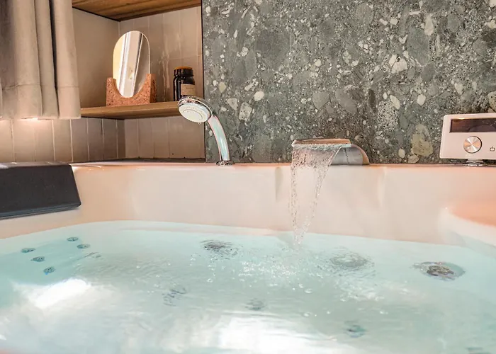 Apartamento Labolla, Cocon Avec Spa, Coeur De Lyon