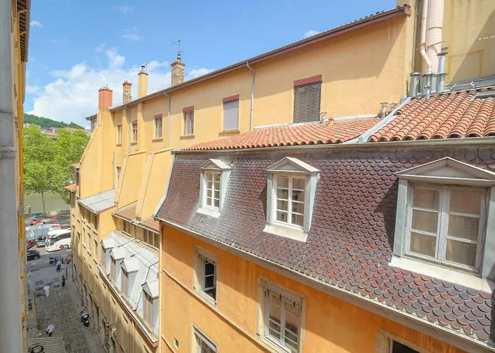 Labolla, Cocon Avec Spa, Coeur De Lyon