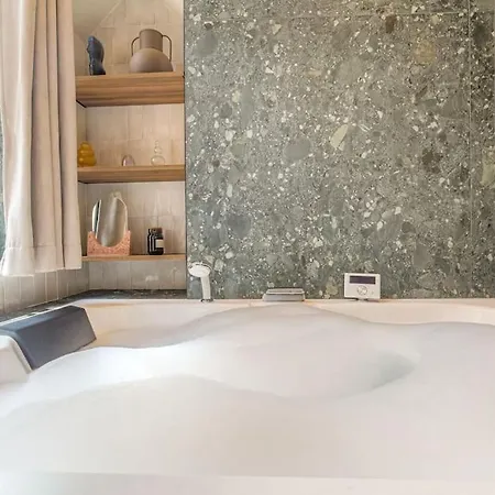 Apartamento Labolla, Cocon Avec Spa, Coeur De *